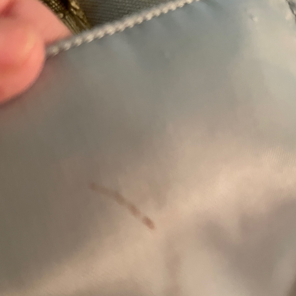 PINK Victoria's Secret Beige Travel Bag in EUC - Picture 12 of 16